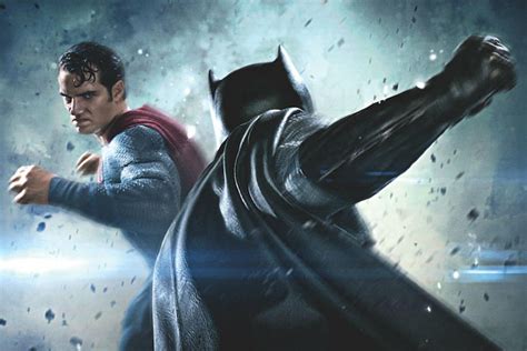 why did superman fight batman|why does batman hate superman.